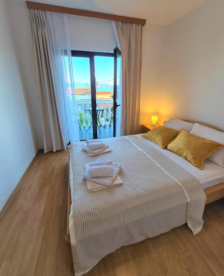 Cosic Apartmani Igrane Exterior foto